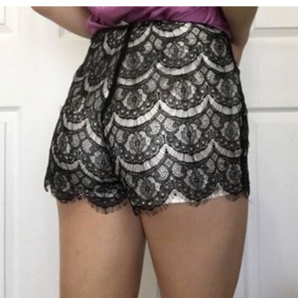 Lush black lace shorts size small NWT - Picture 2 of 8